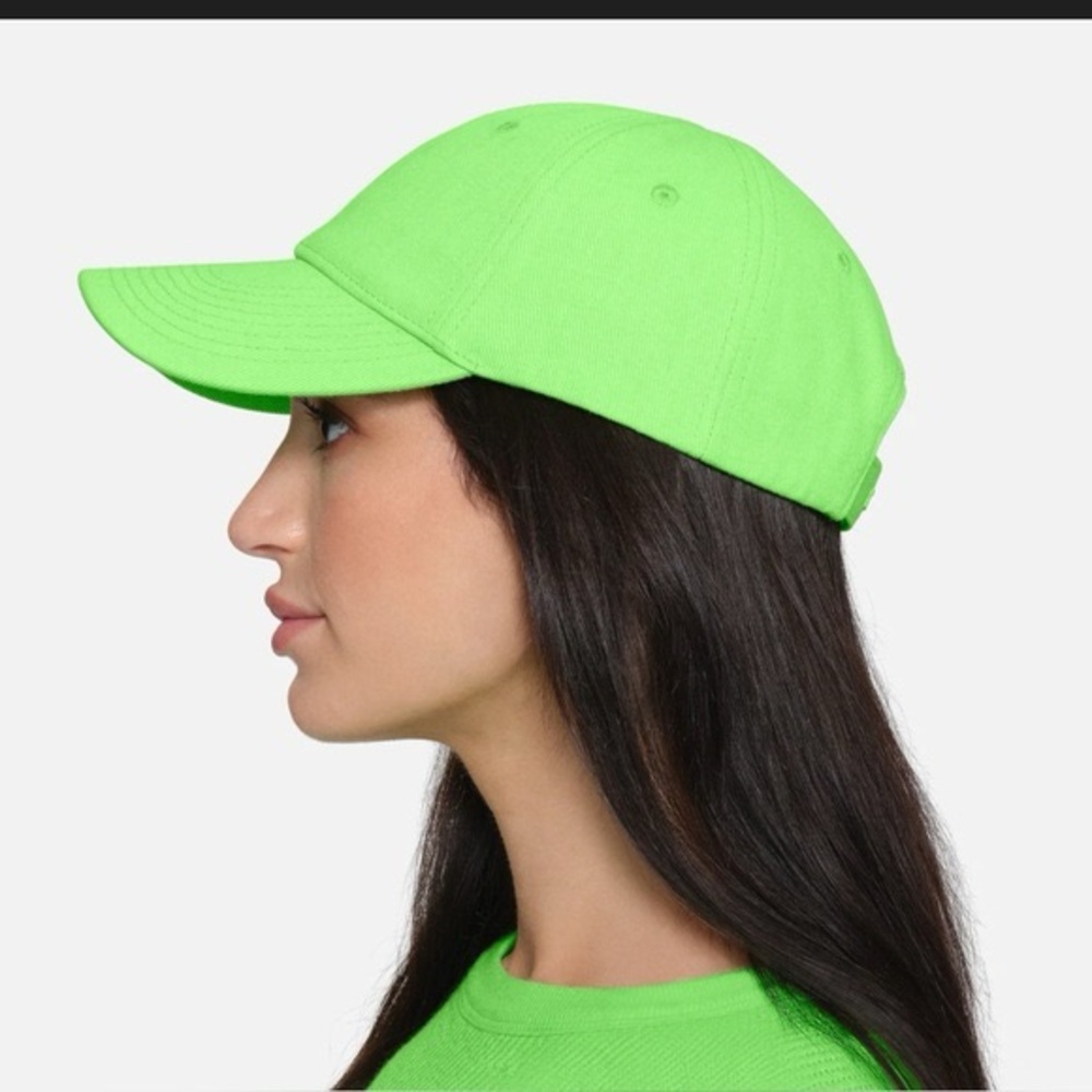 NWOT SKIMS outdoor basics ball cap- •neon green• OS